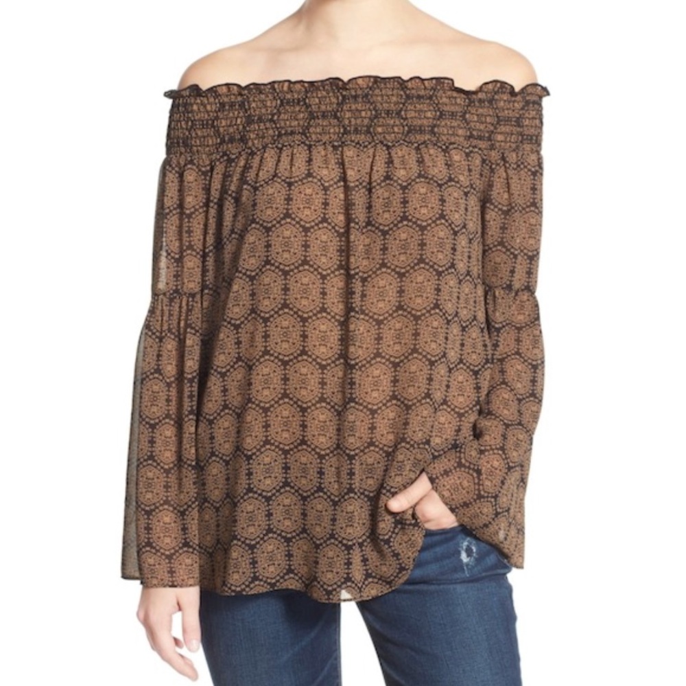 SOPRANO Printed Off Shoulder Bell Sleeve Top Sz S